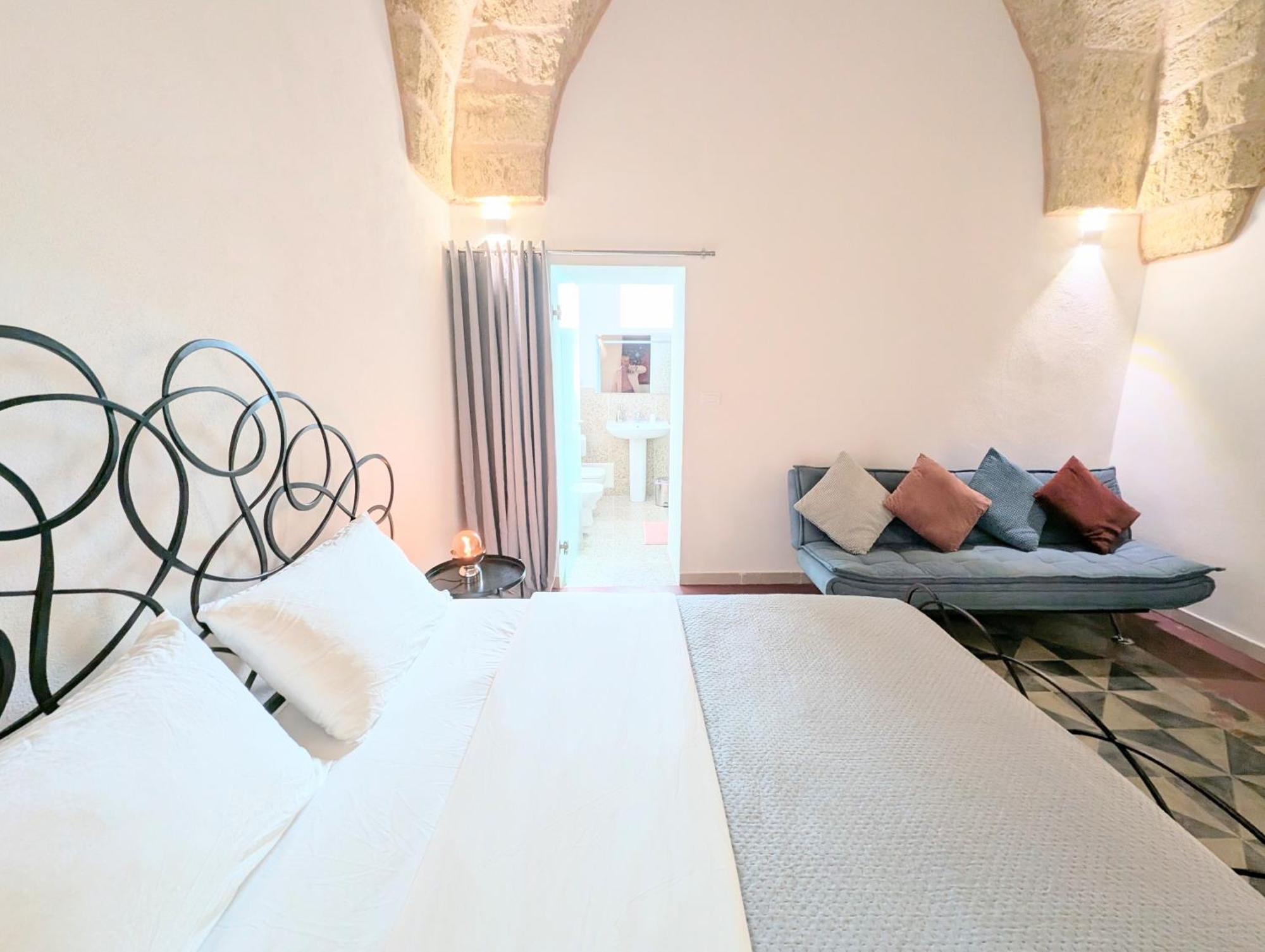 Bed and Breakfast The Art Of Leo à Lucugnano Extérieur photo